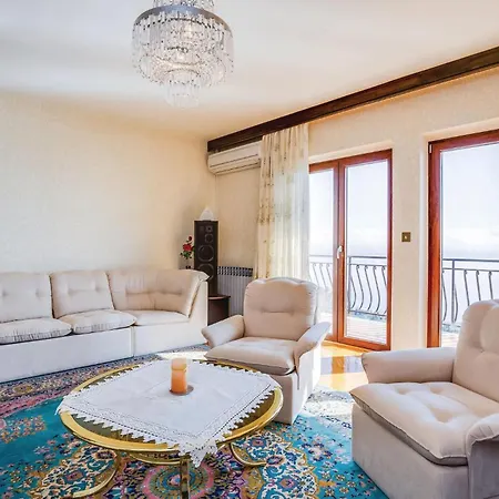 Apartmán 2 Bedroom Lovely In Lovran